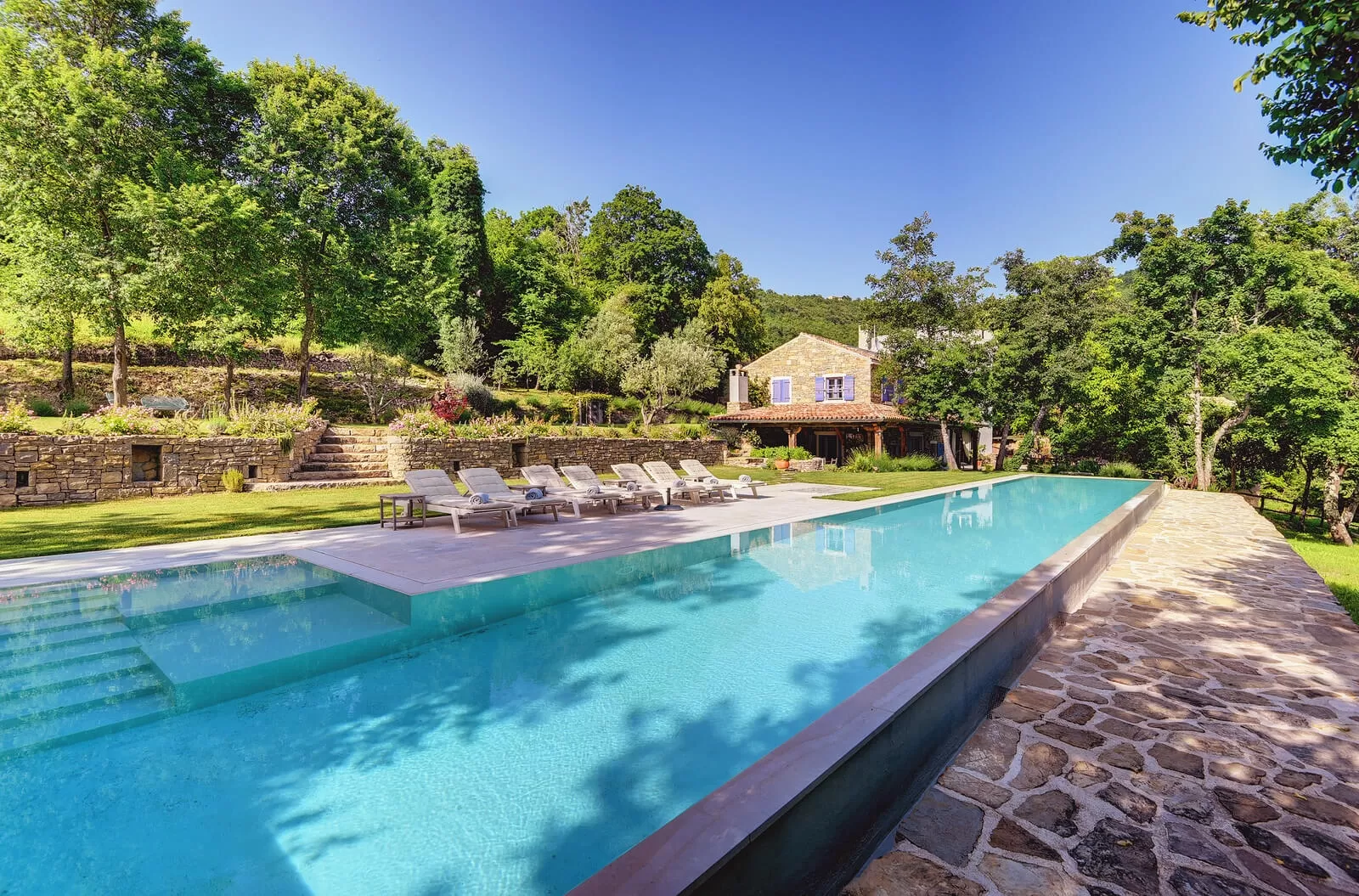 Unique Villa Torrecorta with a beautiful pool in Grožnjan in Istria