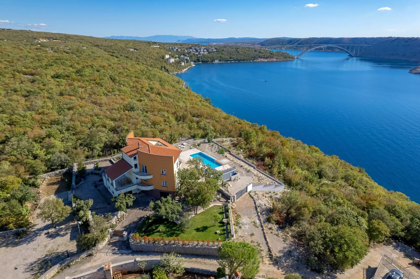 Luxusvilla Oštro mit schönem Pool und Panoramablick in der Nähe von Opatija