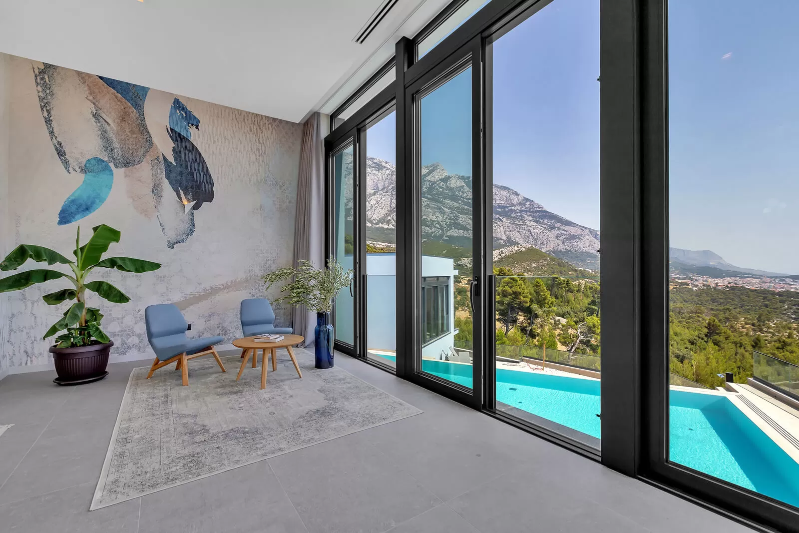 Die Luxusvilla M ist Teil eines Komplexes aus 4 Luxusvillen mit Pool in Makarska