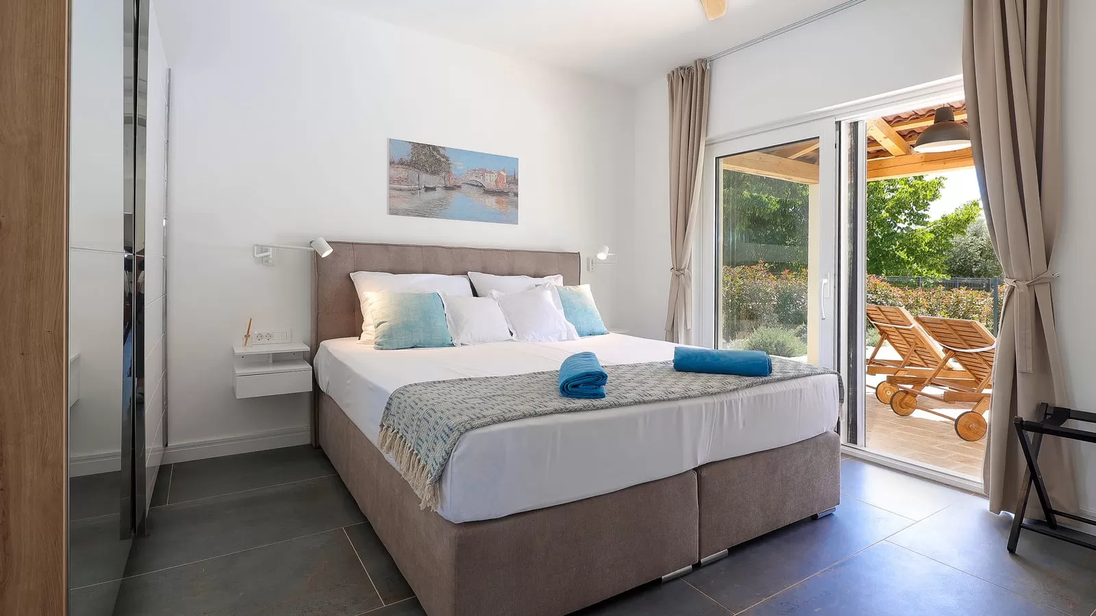 Papa's Court Villa 4