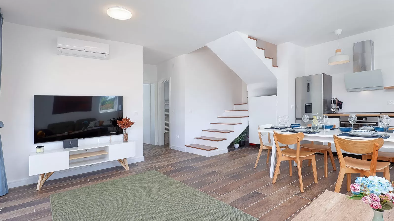 Papa's Court Villa 5