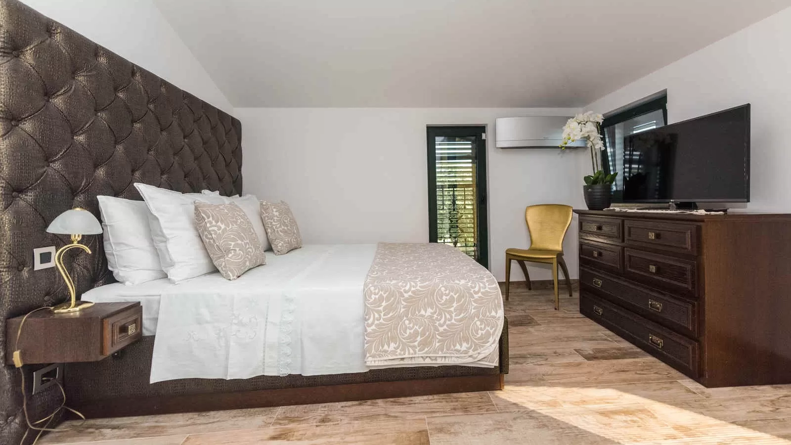 Villa Elvira's Dream