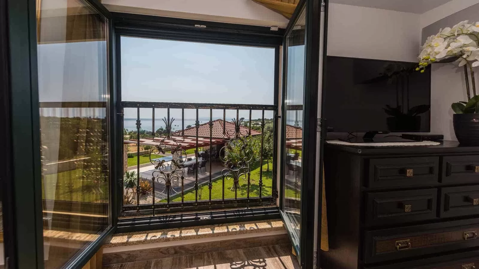 Villa Elvira's Dream