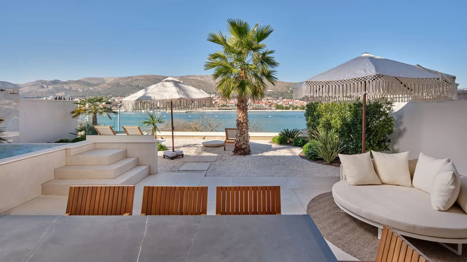 Villa Brown Hotels V