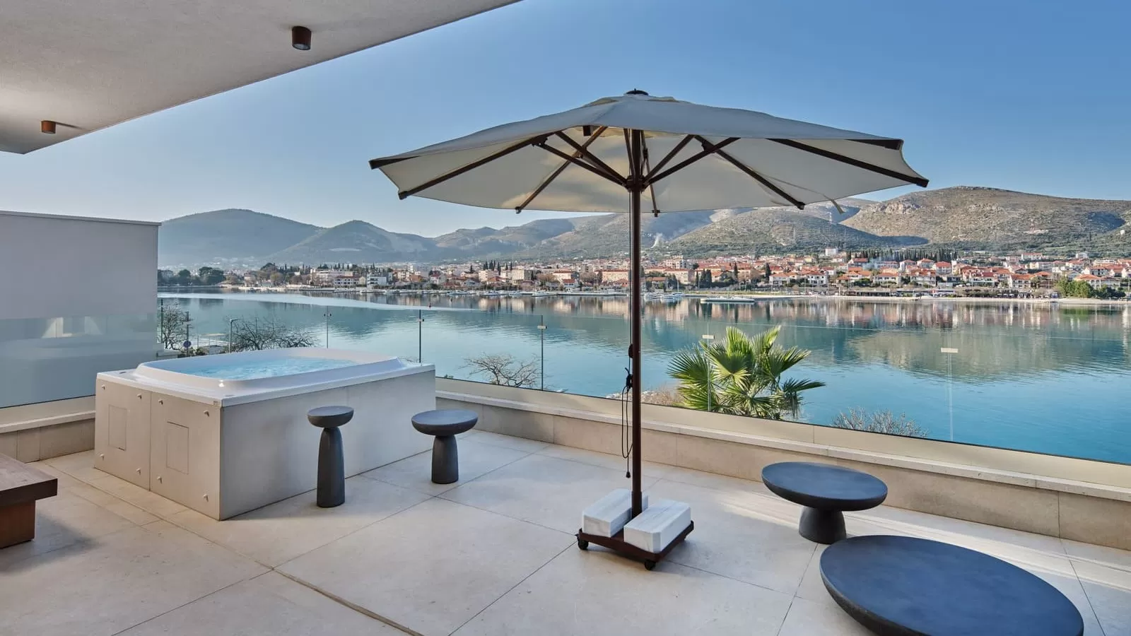 Villa Brown Hotels V