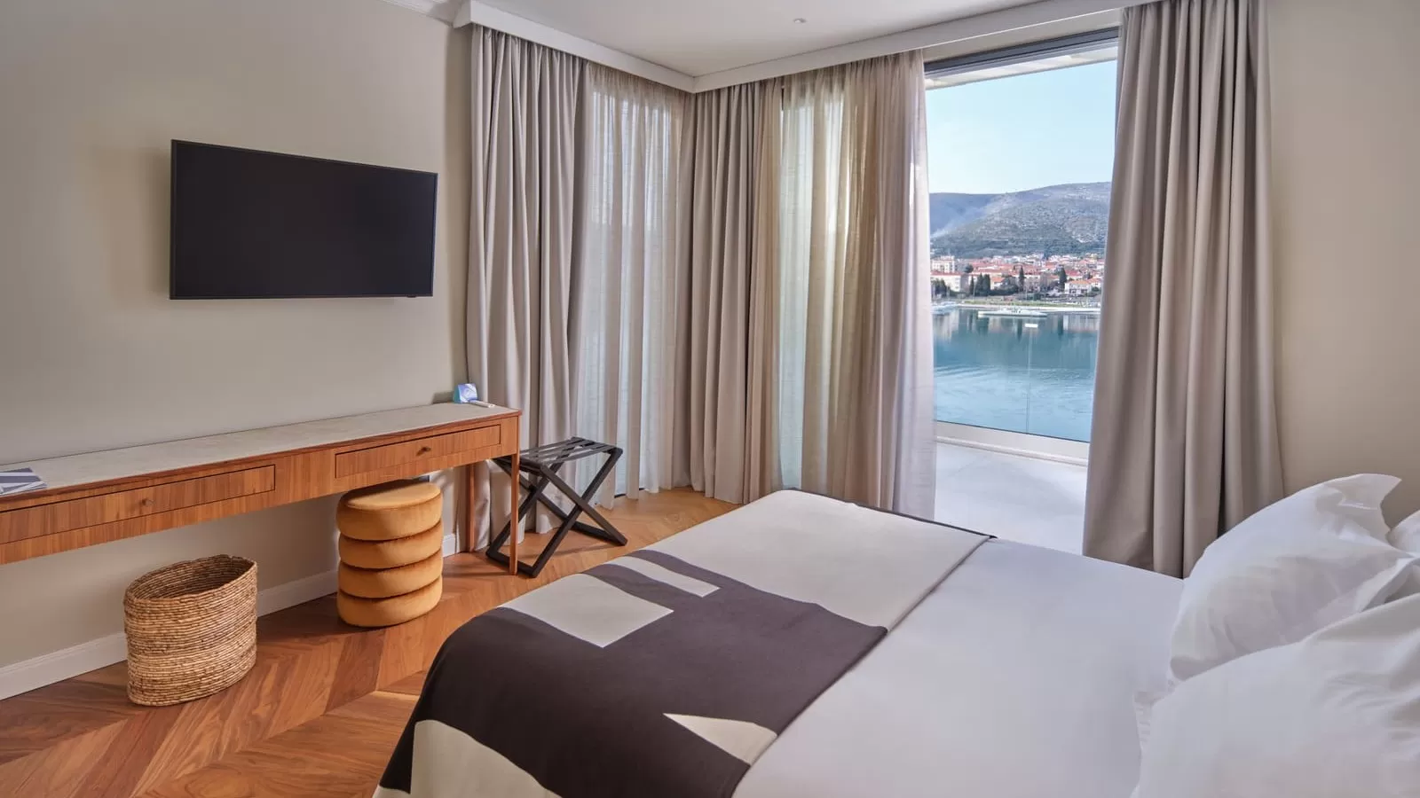 Villa Brown Hotels V