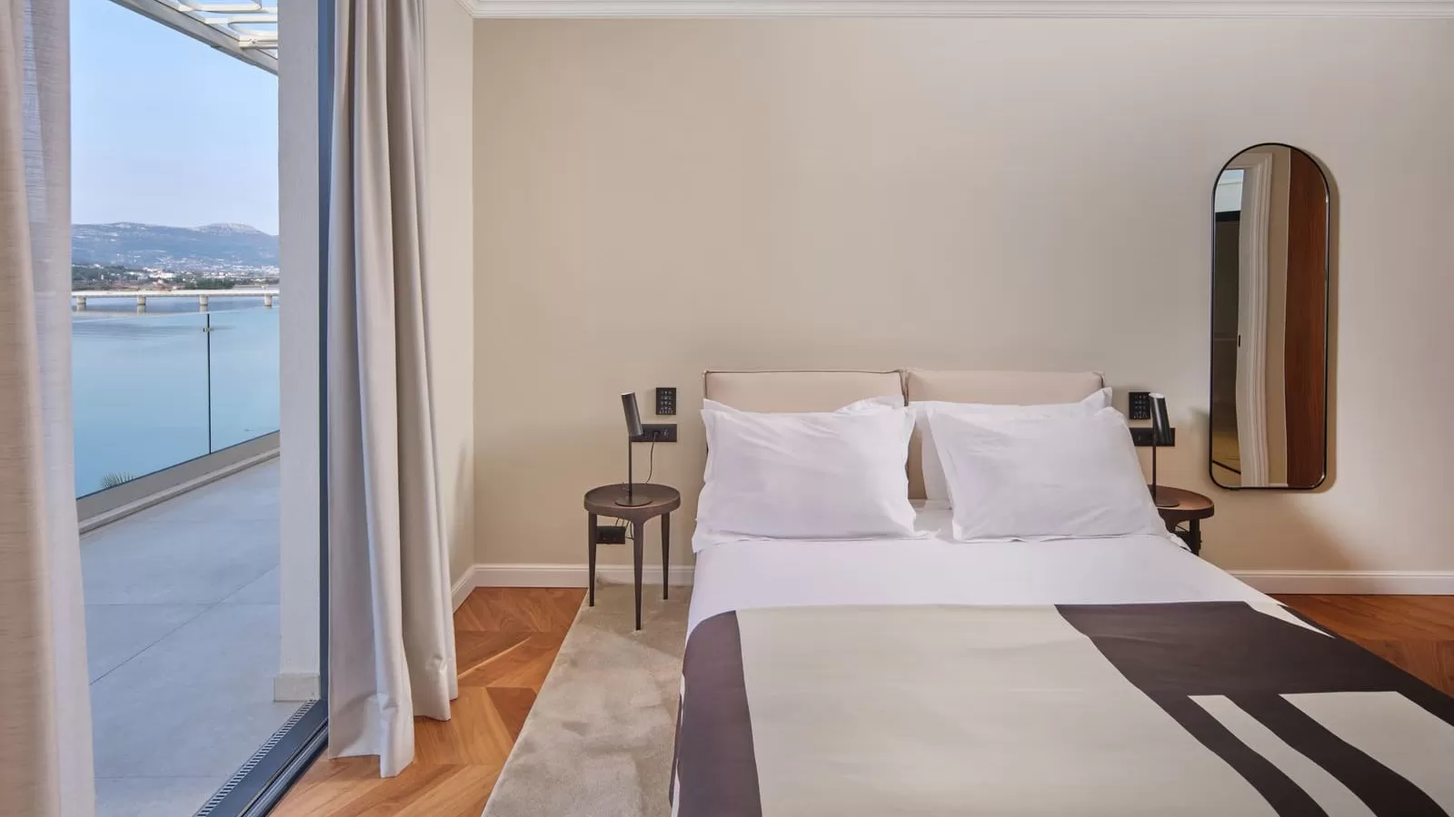 Villa Brown Hotels V