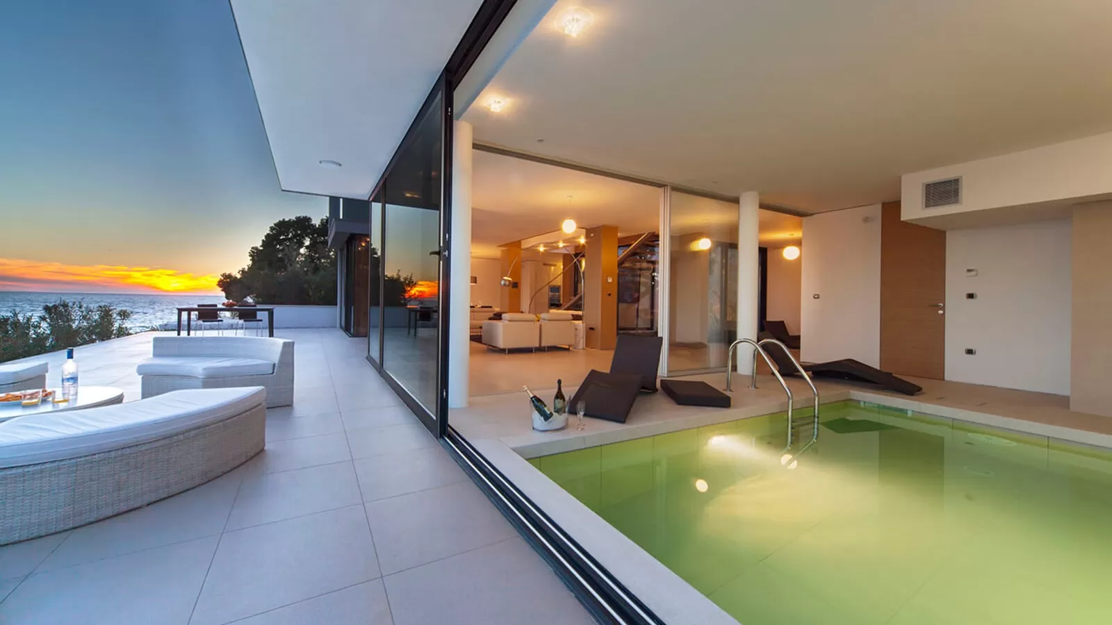 Villa Golden Rays II