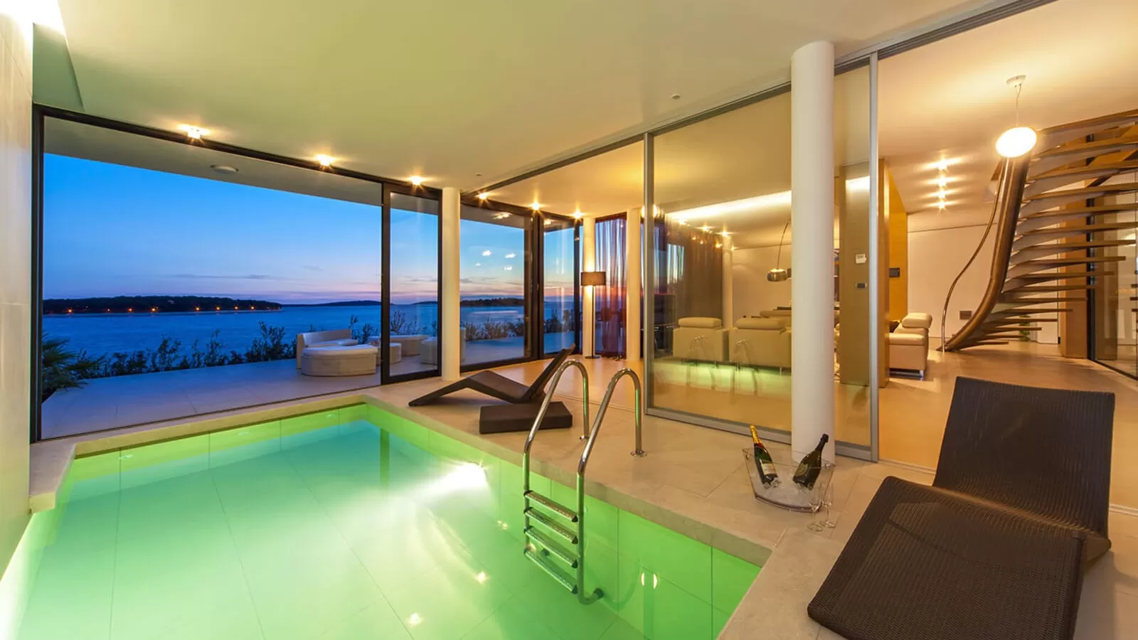 Villa Golden Rays II