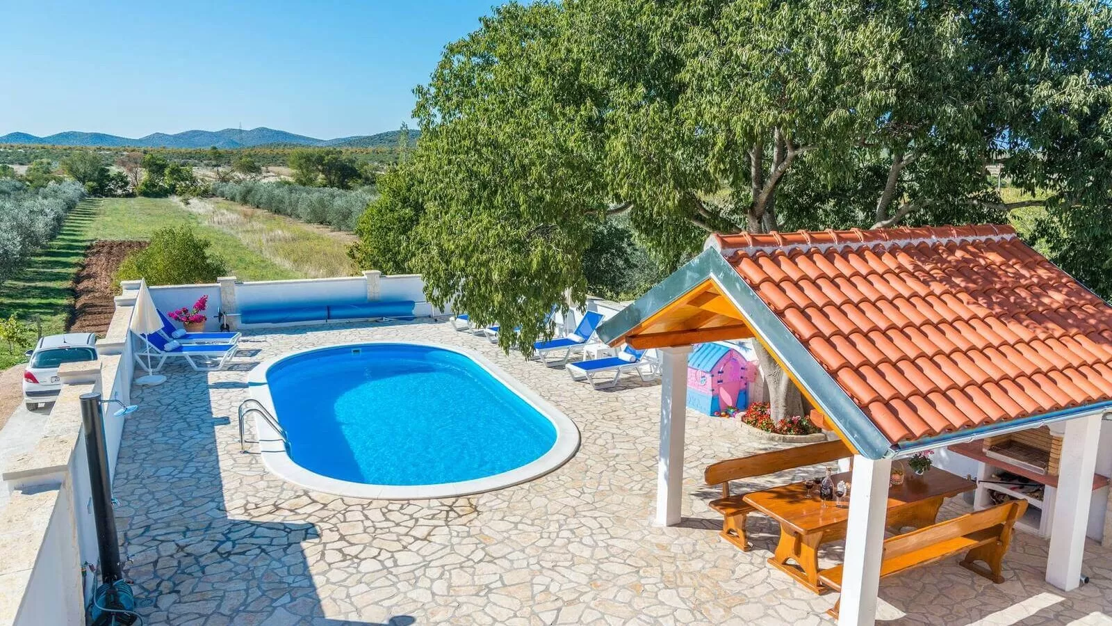 Villa Grandfather's Courtyard