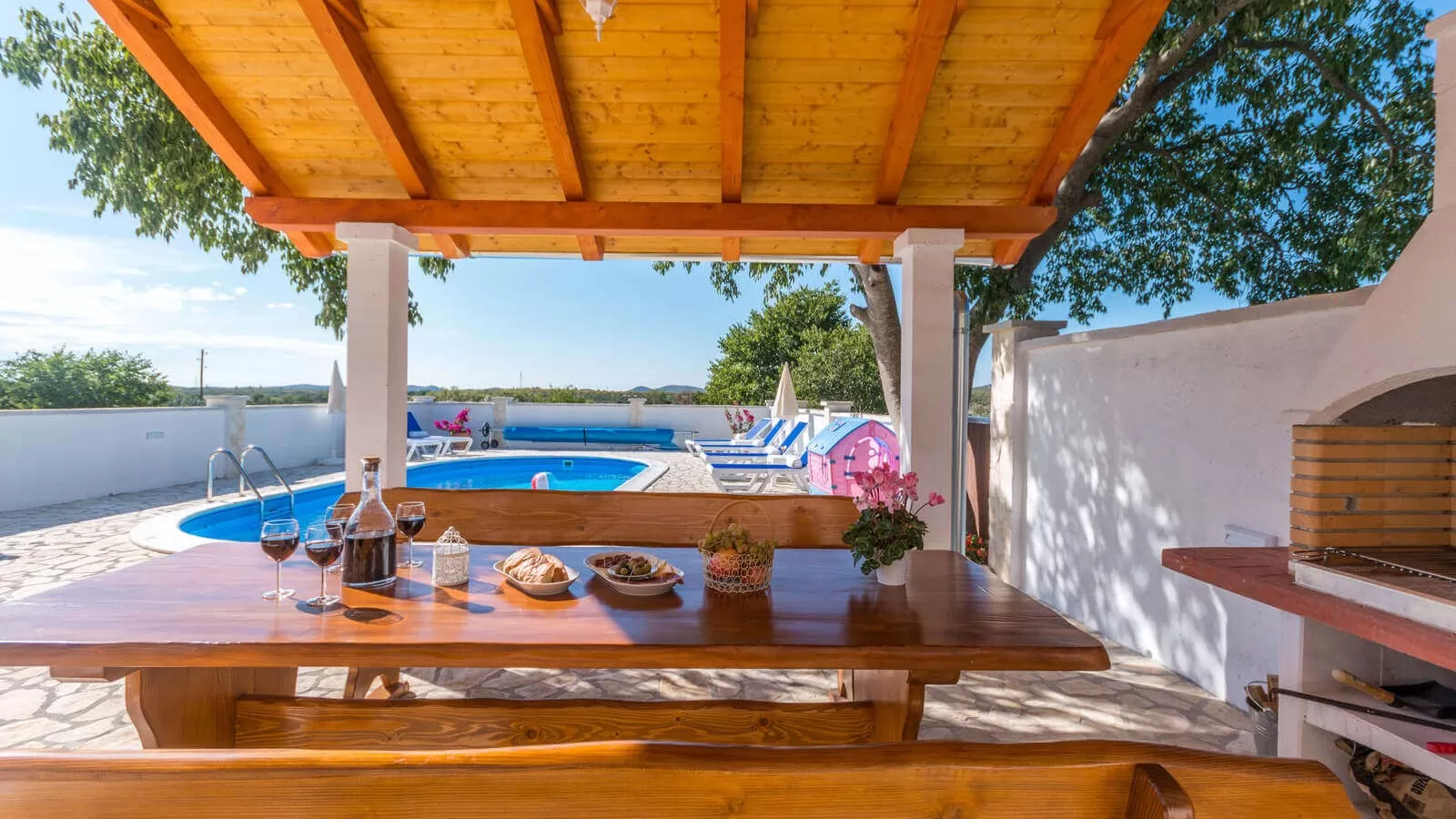 Villa Grandfather's Courtyard