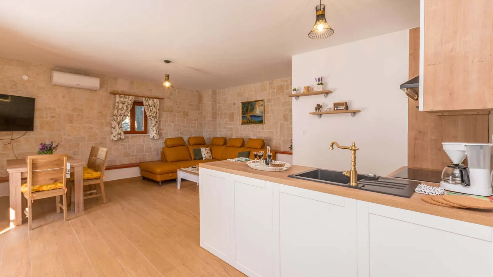 Villa Grandfather's Courtyard