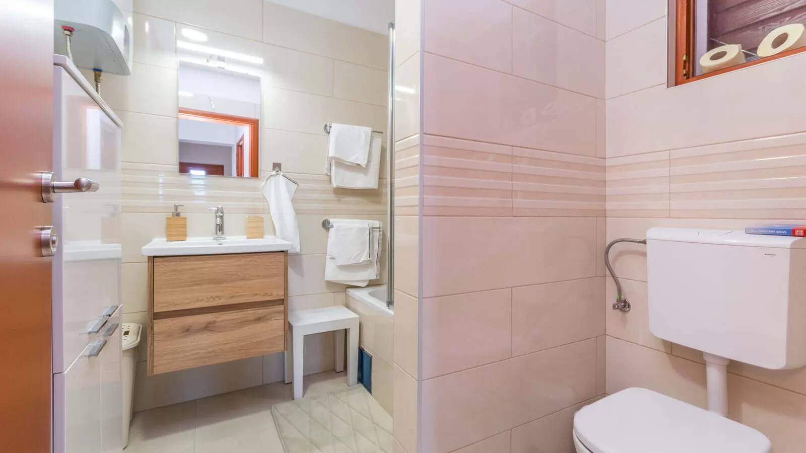 Villa Grandfather's Courtyard