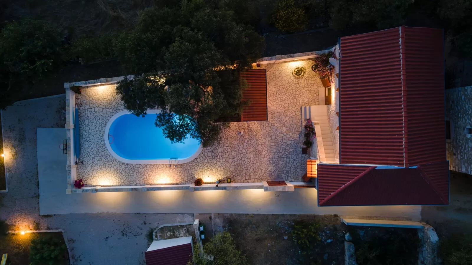 Villa Grandfather's Courtyard